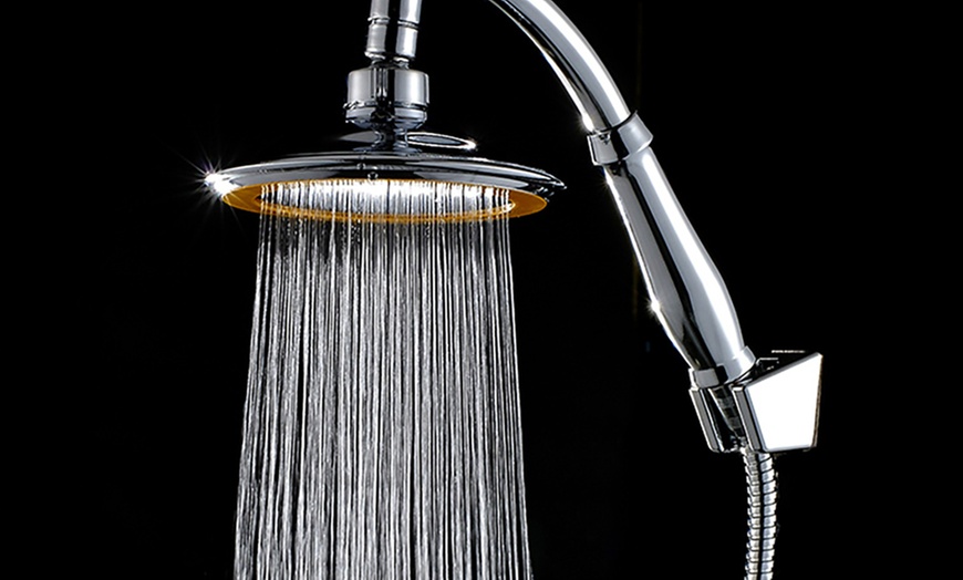 Fixed Shower Vs. Handheld Shower Head: Which One To Choose For?