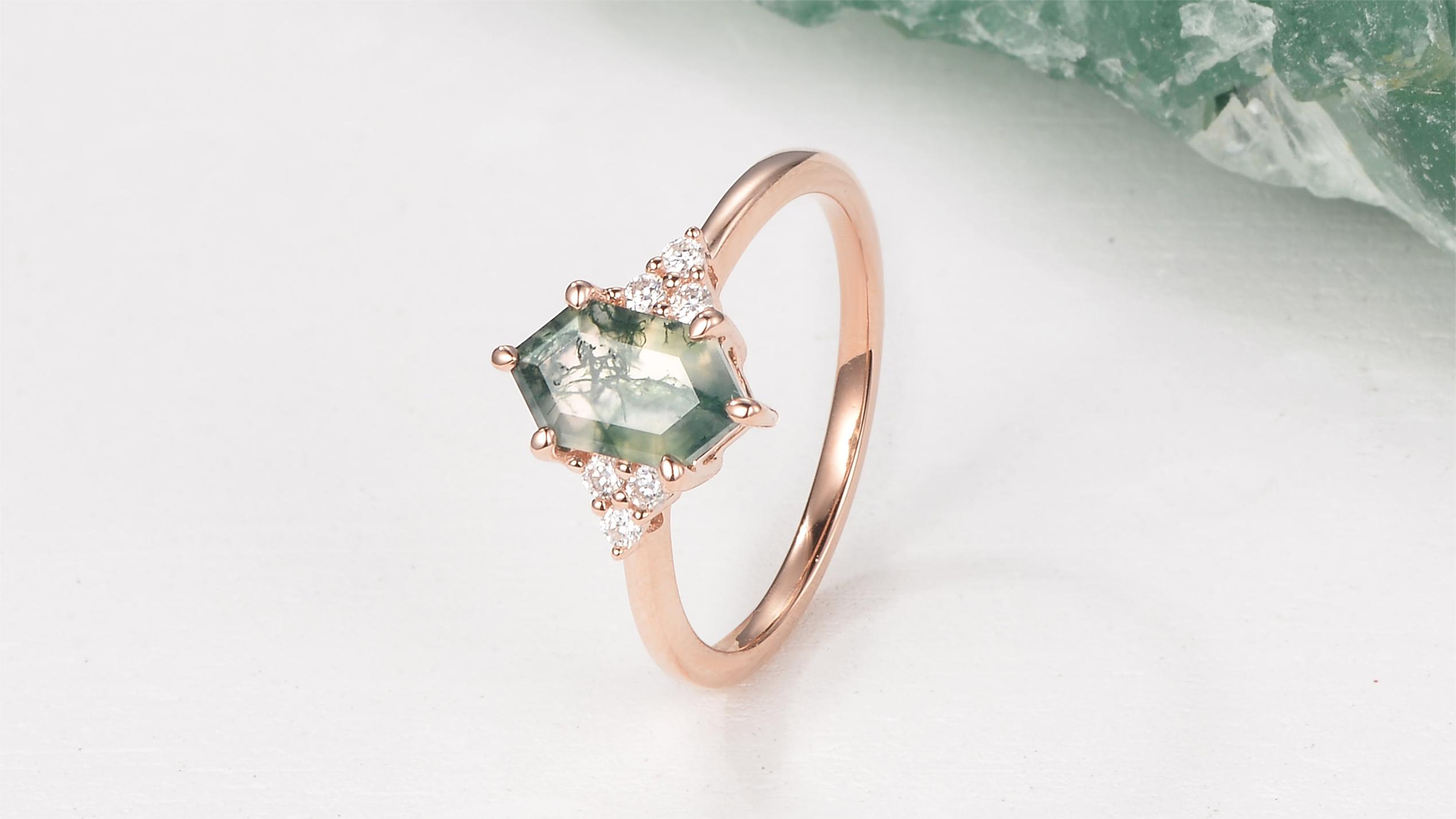 Why Are Moss Agate Engagement Rings Perfect for Commemorating New Beginnings?